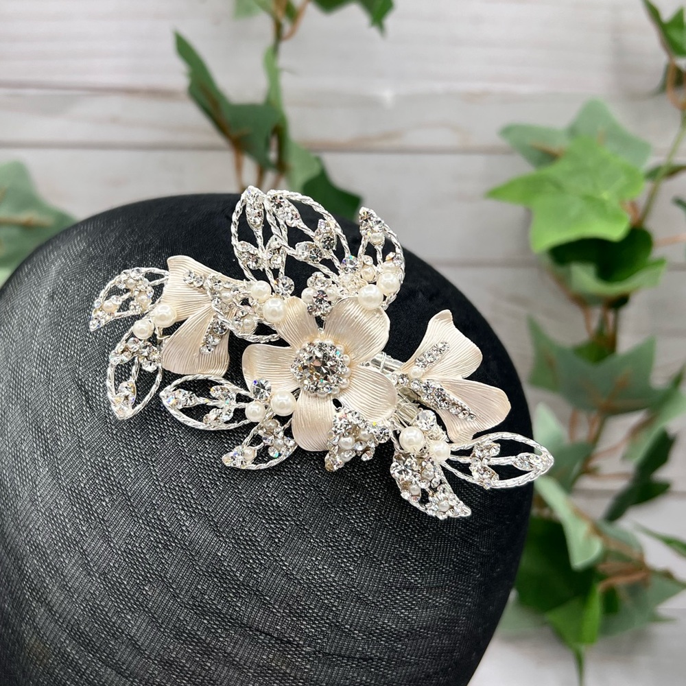 High Quality Rhine Stone Wedding Hair Clip Brand New